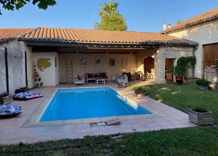 Entre Vigne Et Camargue